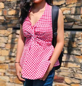 cute helter neck red top ✨