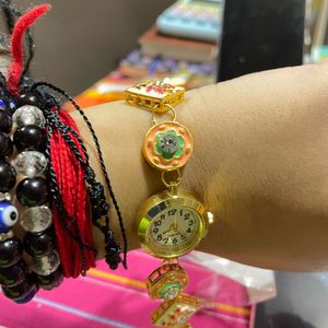 Elegant Gold Tone Bracelet Watch
