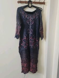 Stylish Printed Kurta with long sleeves