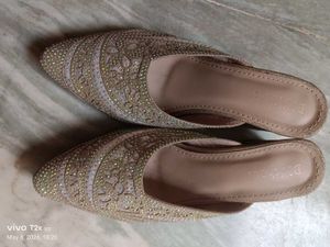 Embellished Pointed Toe Mules