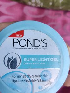 Pond's Super Light Gel Moisturizer