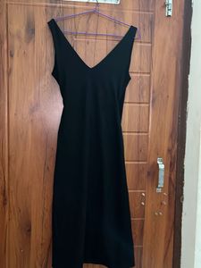 H&amp;M black dress