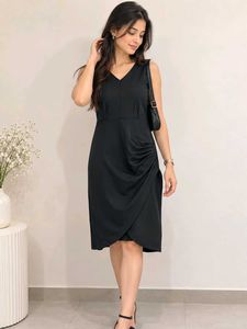 Elegant Black Dress
