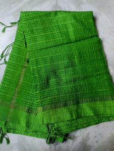 Vibrant Green Textured Saree
