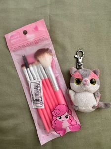 Cute Makeup Brush Set with Keychain