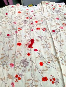 Avaasa Designer Brand Floral Kurti