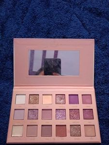 Nude Eyeshadow Palette