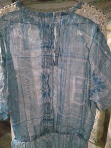 Women's Top