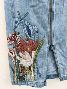 ⚡Offer ⚡Floral Embroidered Denim Skirt