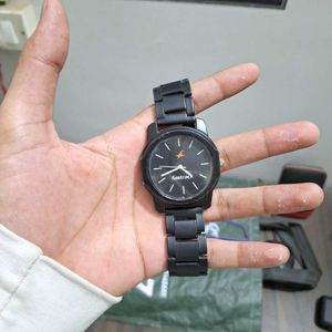 🕒 Fastrack Black Analog Watch – Stylish & Sleek