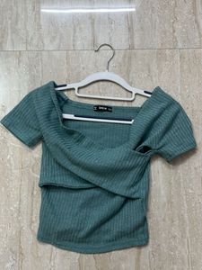 Chic Ribbed Twist Front Top
