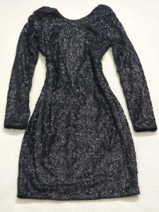 ⭐SALE PRICE ⭐H&amp;M Sequin Mini Dress ✨ Deep V Back