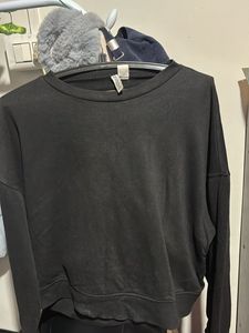 Black Crew Neck Sweatshirt