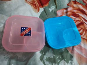 Set of 2 Square Plastic Containers