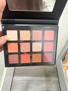 Faces Canada Starry Eyes Eyeshadow Palett