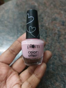 Plum Color Affair Nail Polish - STRAWBERRY 155