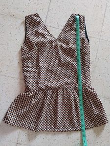 Geometric Print Peplum Top