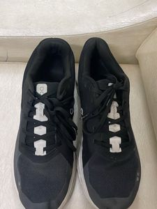 men’s running shoes