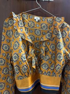 Stylish Printed Bell Sleeve Crop Top
