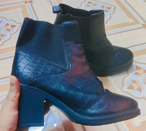 (Adorly)Stylish Croc Embossed Heeled Boots