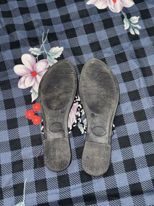 Chic Black Transparent Strap Sandals &amp; Flip-Flops