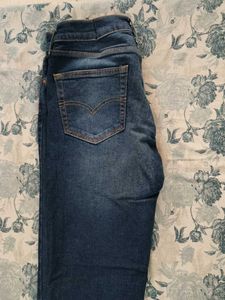Levi's straight fit Navy Blue jeans