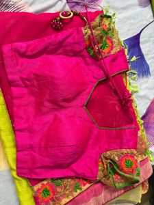 🔥SALE🔥Stunning Pink Embroidered Saree