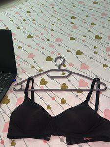 Black T-shirt Bra