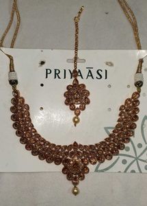 ​✨ Priyaasi Elegant Stone Jewellery Set