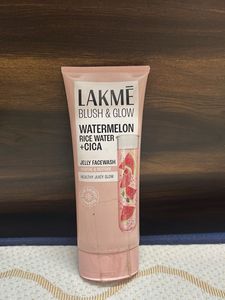 Lakme Blush & Glow Watermelon Jelly Facewash