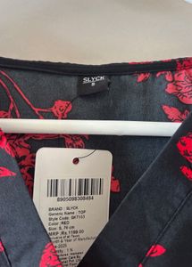 Chic Floral V-Neck Long Sleeve Top