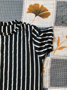 Striped Black &amp; White Tunic Top