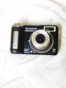 Fujifilm Digital Camera E900