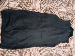 Sleeveless Black Shift Dress