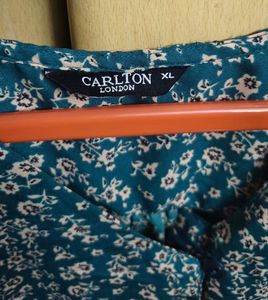 Stylish Blue Printed V-Neck Top