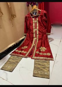 Red &amp; Gold Embroidered Kurta Set