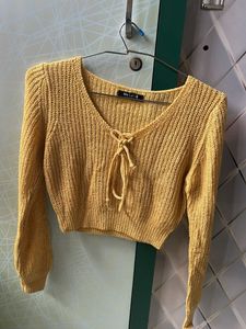 Chic Yellow Lace-Up Knit Crop Top