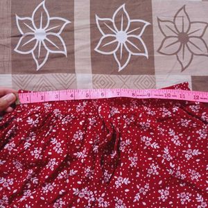 Cute Floral Print Red Shorts