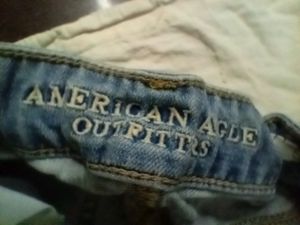 Amarican Eagle- Destressed Ribbed Blue Jeans