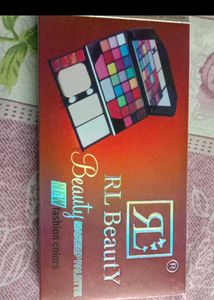 RL Beauty Versatile Makeup Palette with Eyeshadows