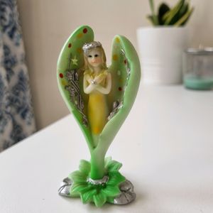 Stunning Angel Figurine / Show Piece