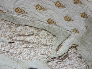 🎉🎊White Kurta Set with Golden Print...