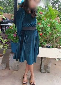 Elegant Teal Velvet 👗