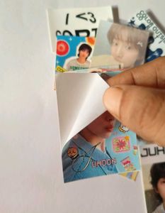 juhoon bagcharm + stickers combo