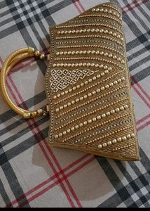 GOLDEN HAND BAG , PARTY WEAR BAG