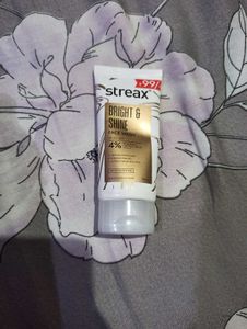 Streax Bright & Shine Face Wash