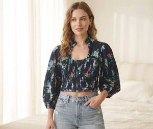 korean crop top looks premium when you wear it