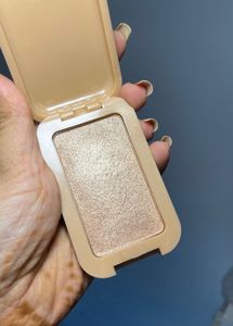 Swiss Beauty Softy Highlighter