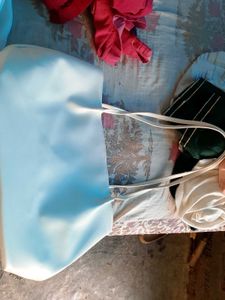 Chic Tote Bag with Bow Accent