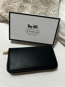 Coach Daisy Wallet
